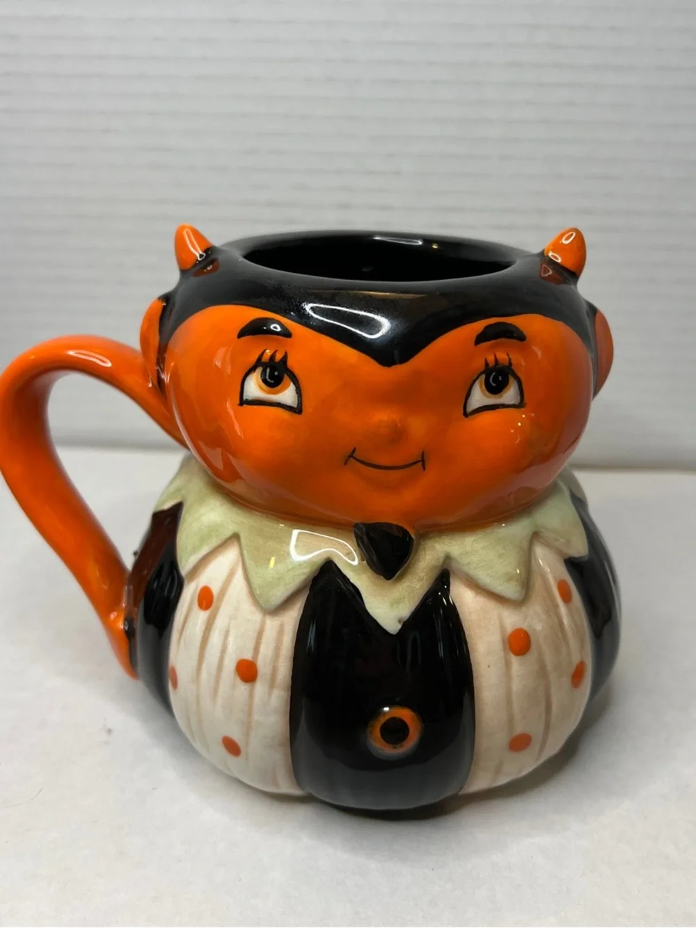 Johanna Parker Retro Halloween Devil Cat Vampire Mummy Large Mug Set New
